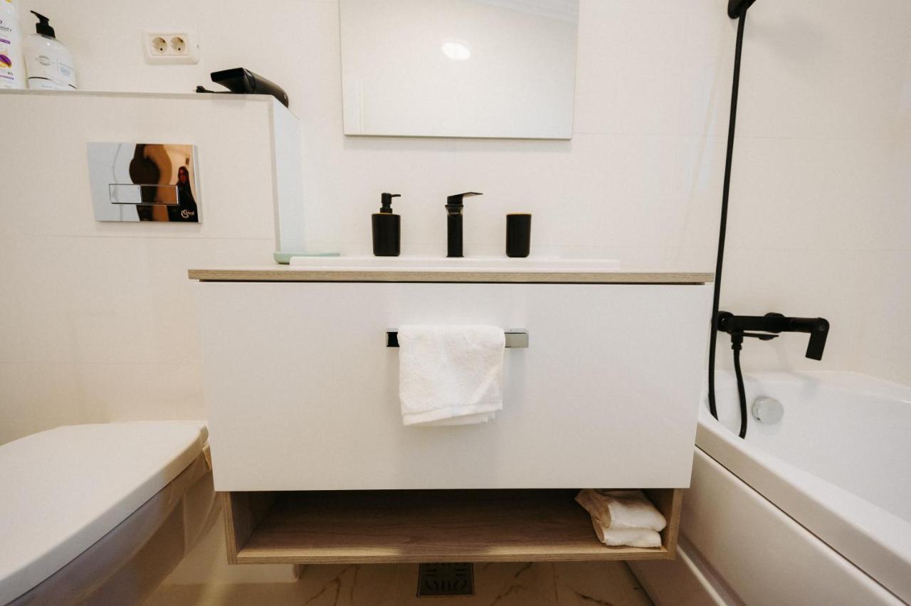 Apartament Modern Loft One Suczawa Zewnętrze zdjęcie